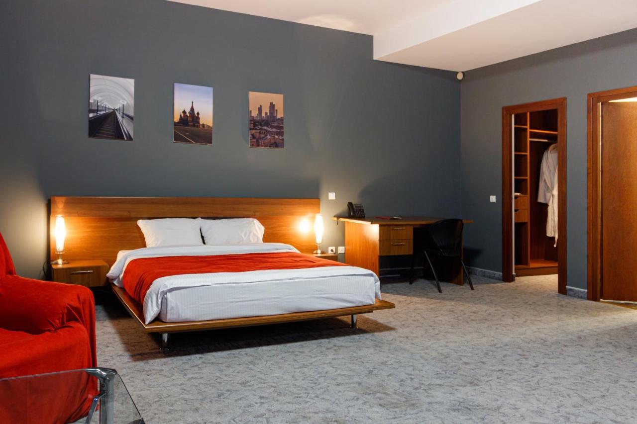 Moscow House Hotel 예레반 외부 사진