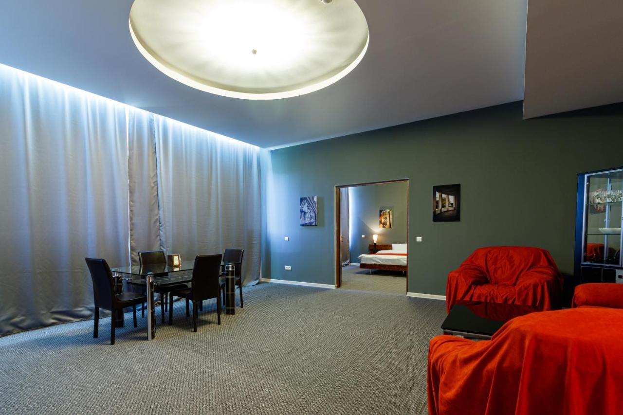 Moscow House Hotel 예레반 외부 사진