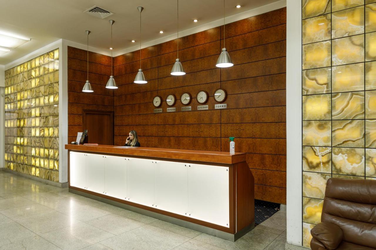 Moscow House Hotel 예레반 외부 사진