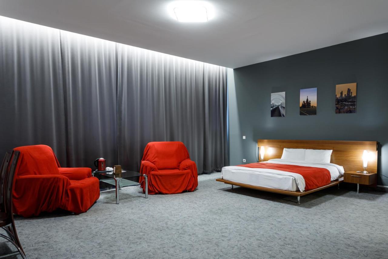 Moscow House Hotel 예레반 외부 사진