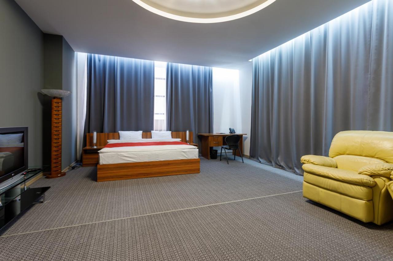 Moscow House Hotel 예레반 외부 사진