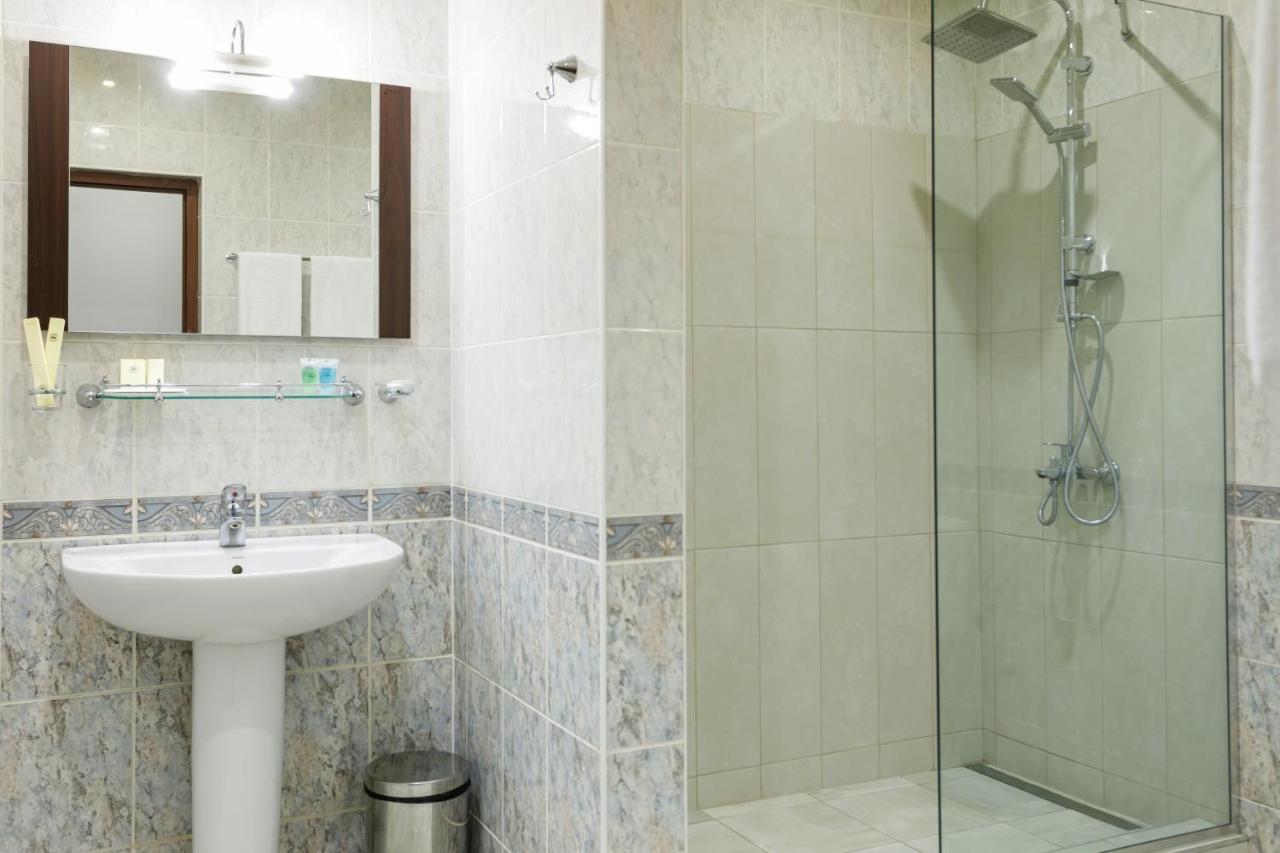 Moscow House Hotel 예레반 외부 사진