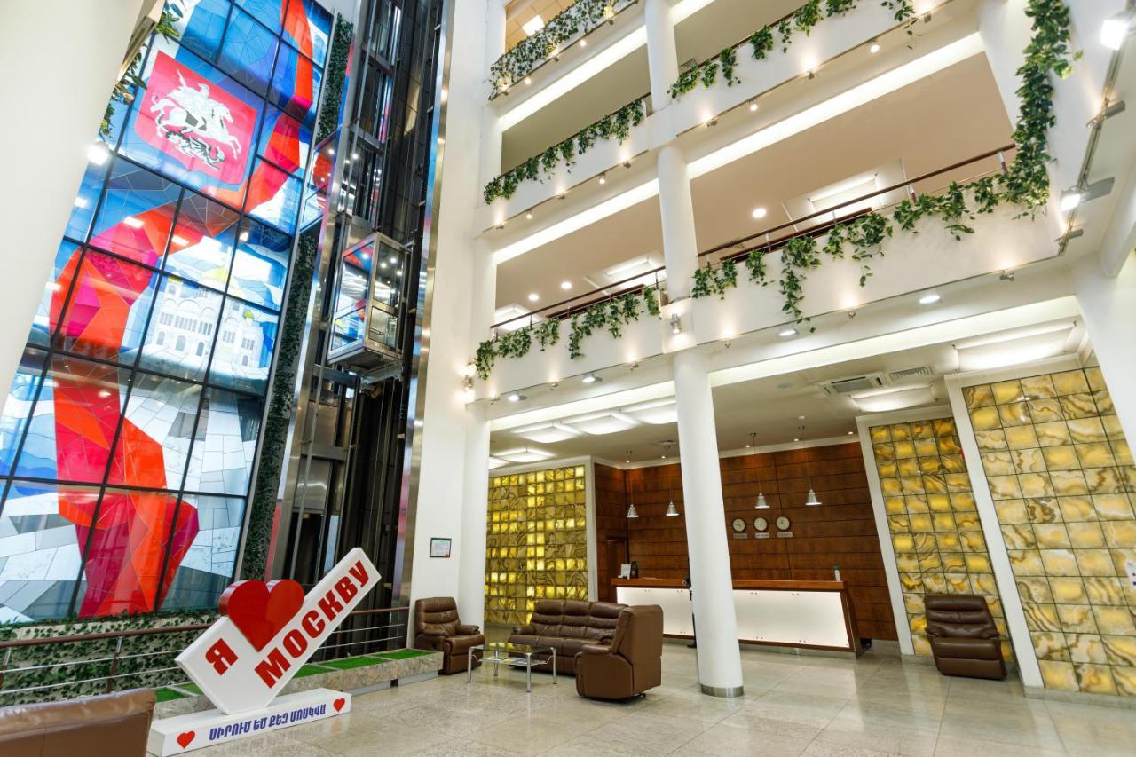 Moscow House Hotel 예레반 외부 사진
